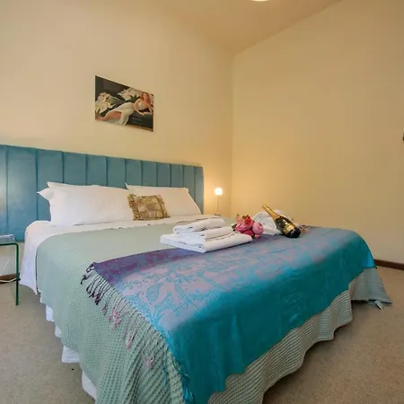 Βίλα Via Sumpiazzo Sleeps 14 Pool *